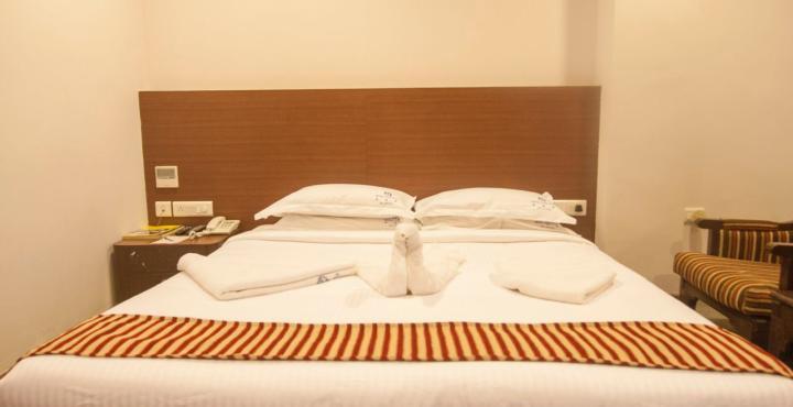 Hotel Shelter Chennai Exteriör bild